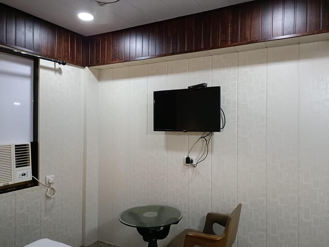 Hotel Jk Regency, Mumbai International Dış mekan fotoğraf
